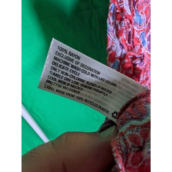 Knox Rose Sunwashed Red Lightweight Flutter Sleeve Floral Boho Blouse Size L - Picture 4 of 5